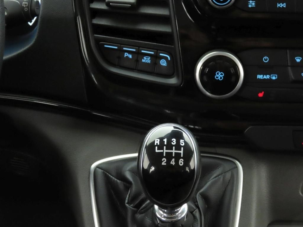 Ford Tourneo Custom 2021