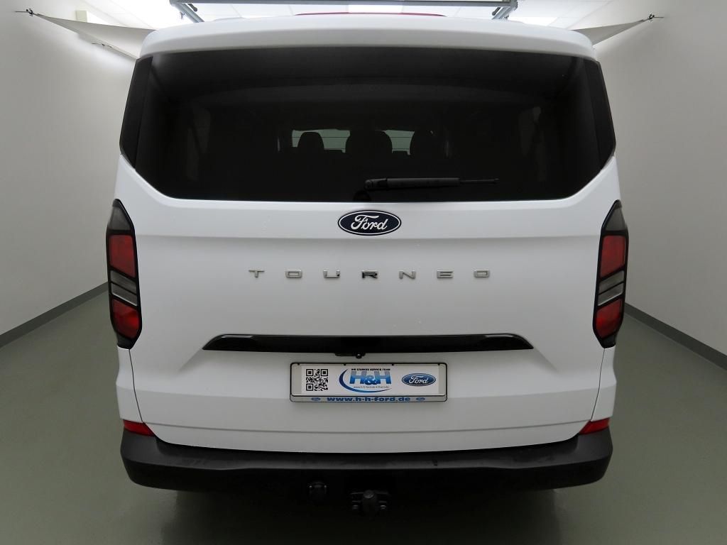 Ford Tourneo Custom 2024
