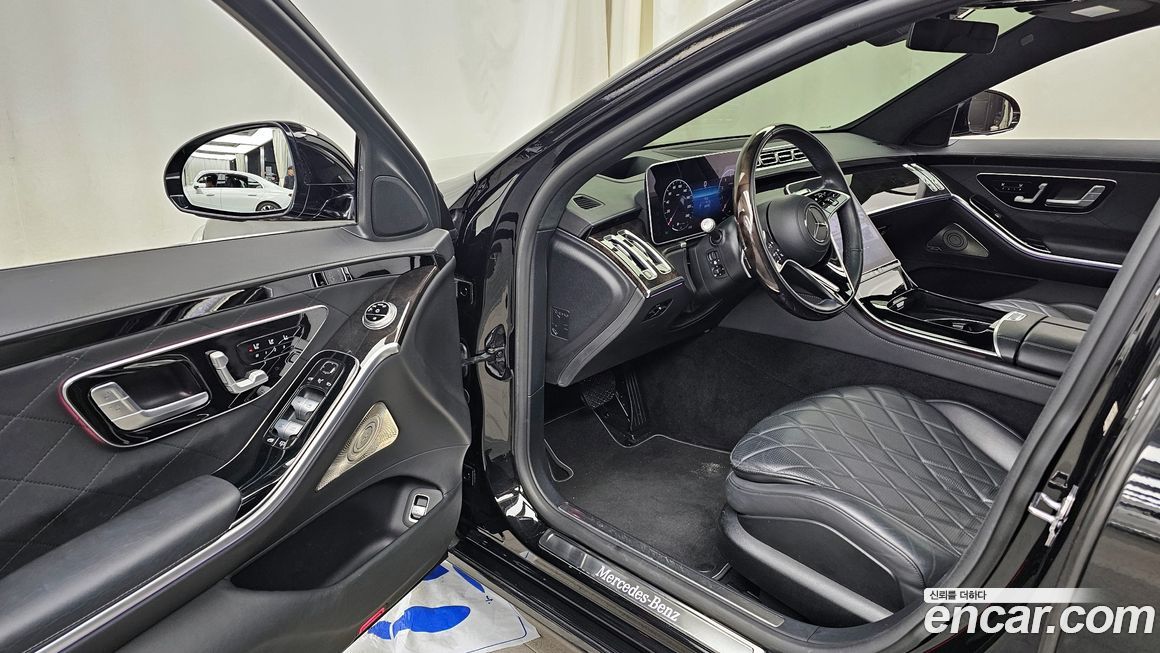 Mercedes-Benz S-Class 2021