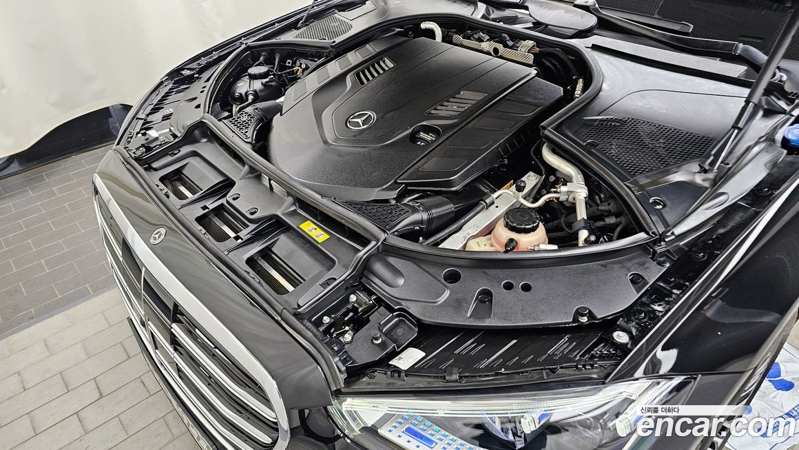 Mercedes-Benz S-Class 2021