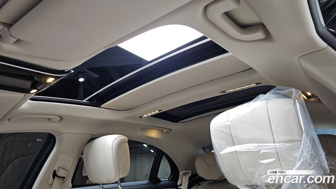 Mercedes-Benz S-Class 2023