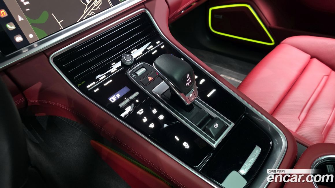 Porsche Panamera 2023