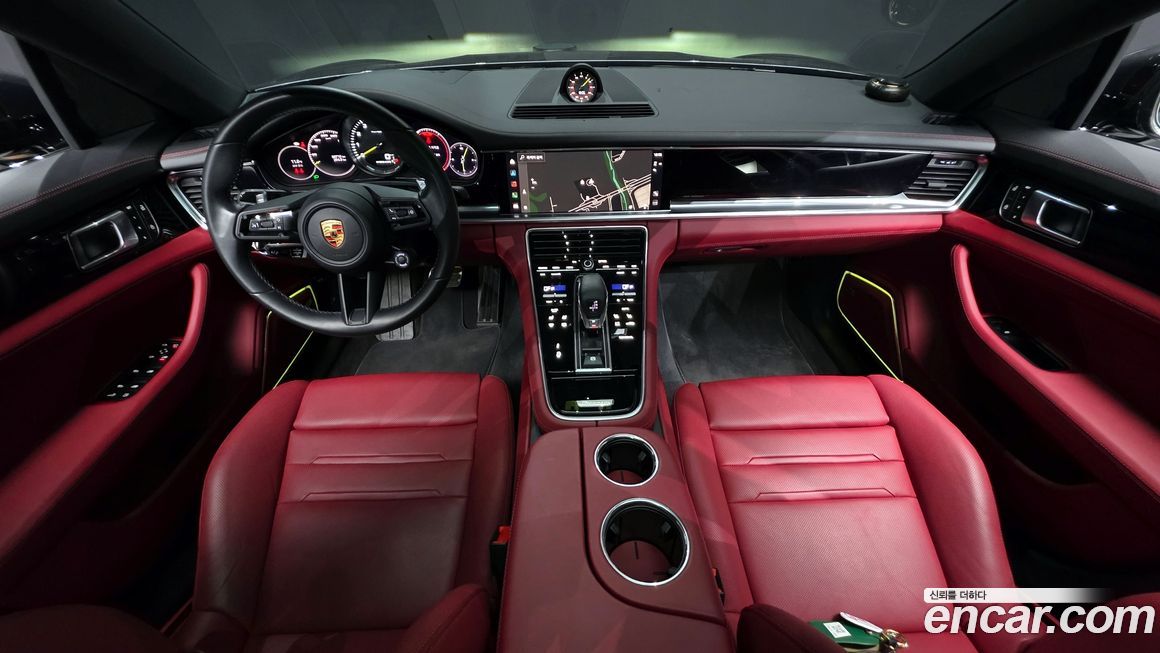 Porsche Panamera 2023