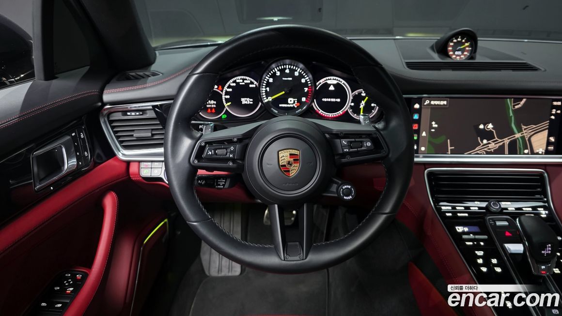 Porsche Panamera 2023