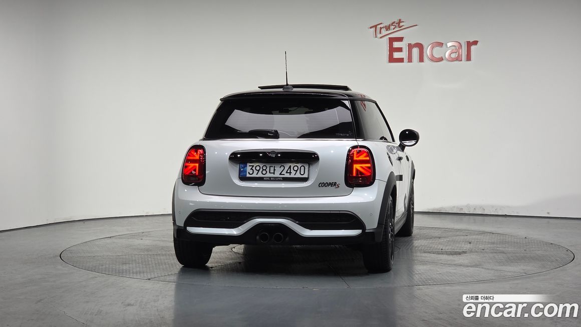 Mini Cooper 2024