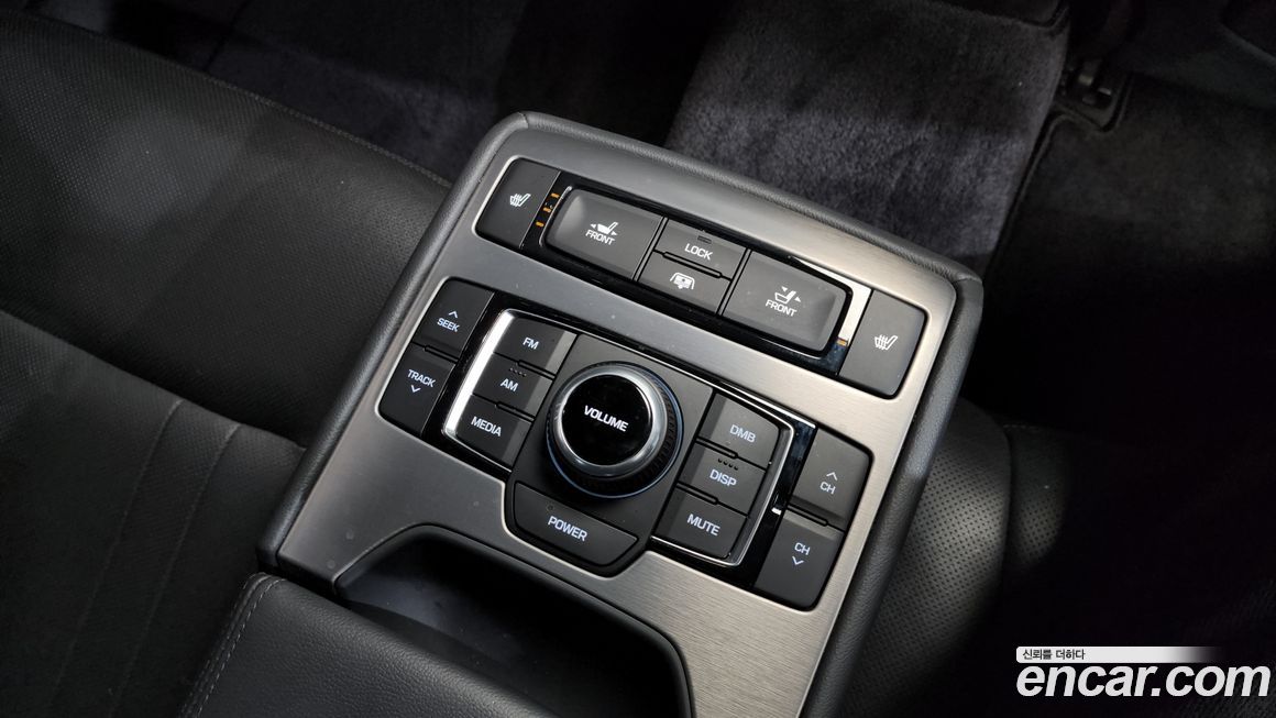 Hyundai Genesis 2016