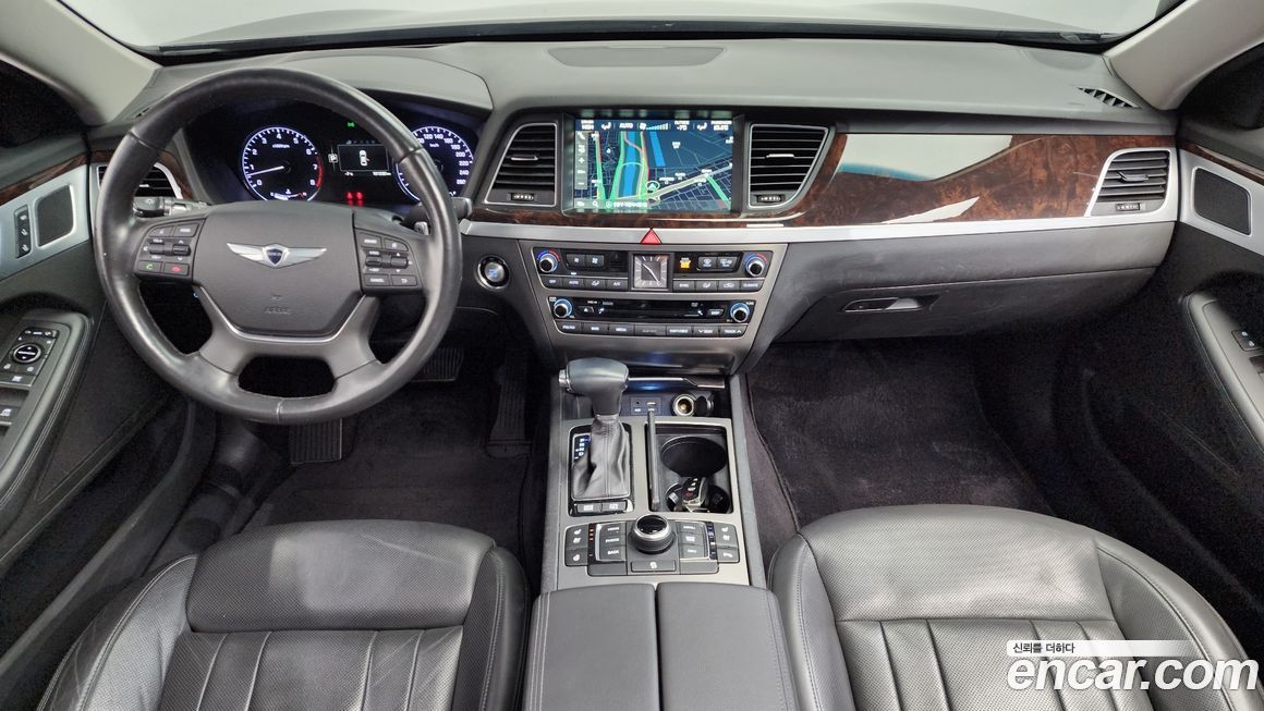 Hyundai Genesis 2016