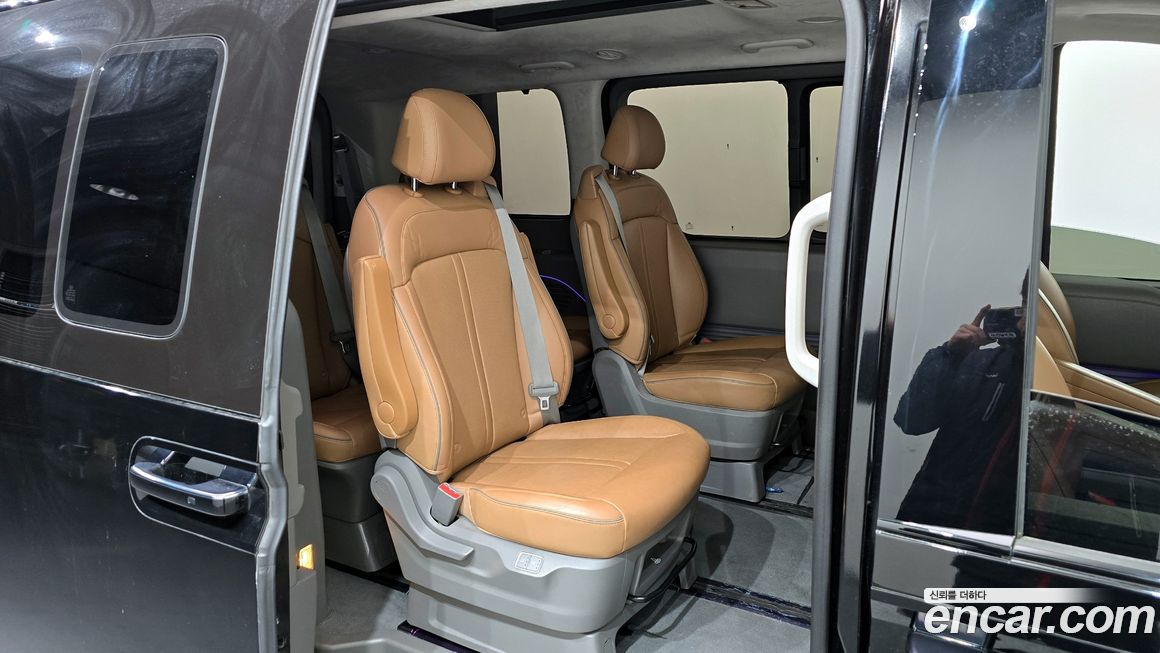 Hyundai Staria 2023