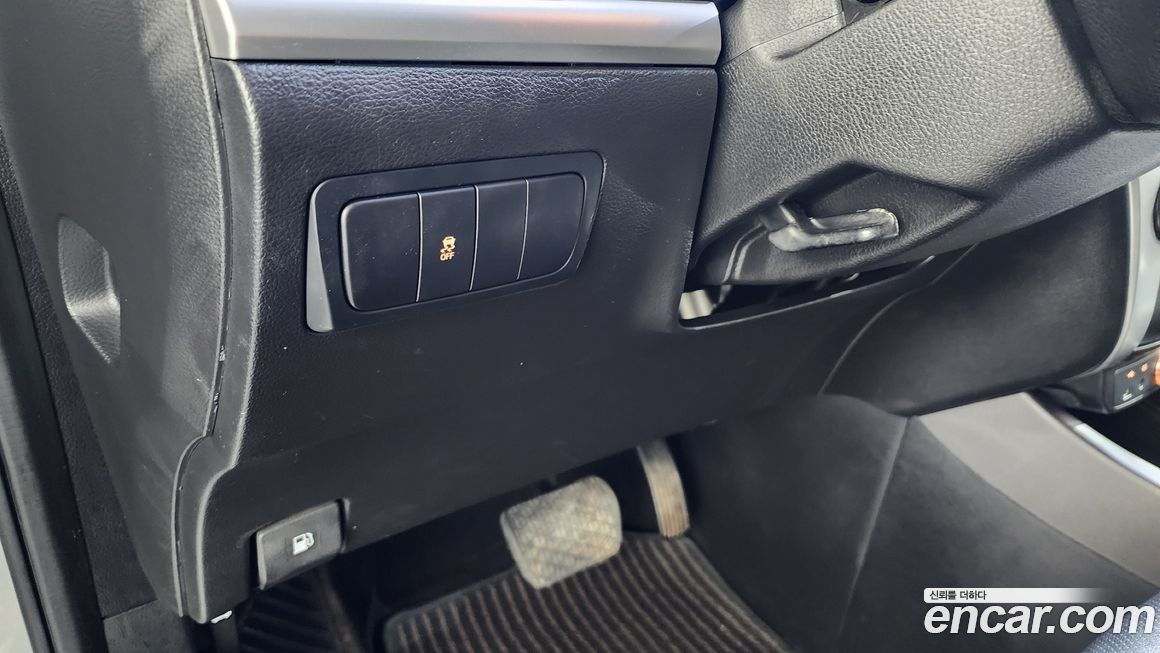 KG_Mobility_Ssangyong KORANDO 2012