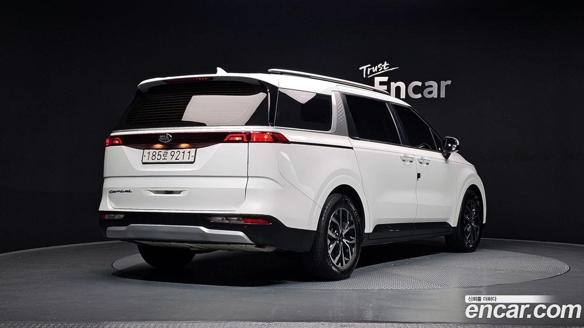 Kia Canival 2021