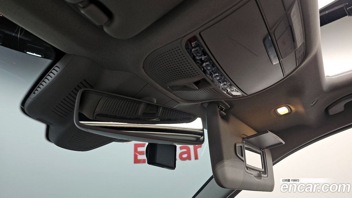 Mercedes-Benz C-Class 2020