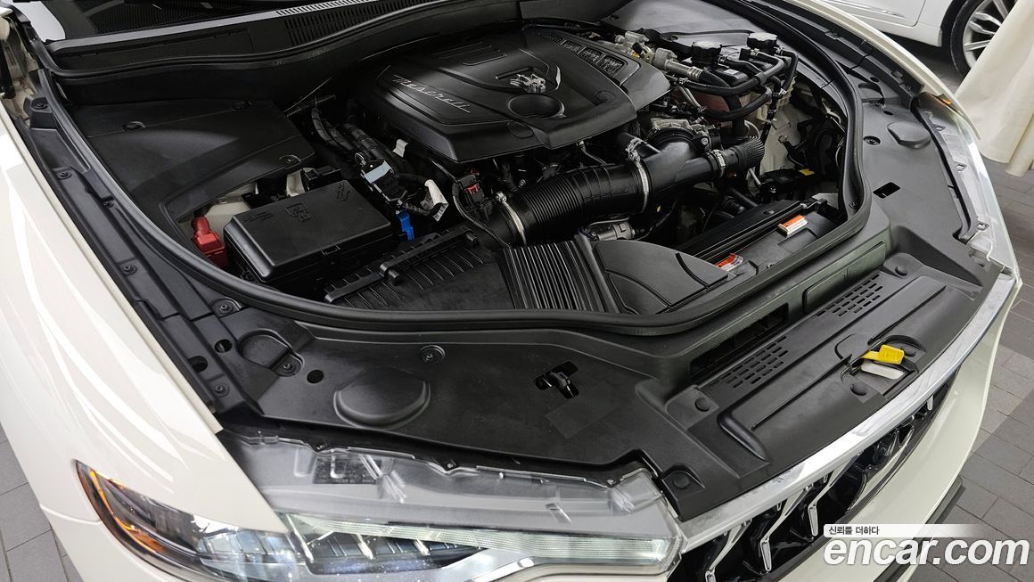 Maserati Levante 2022