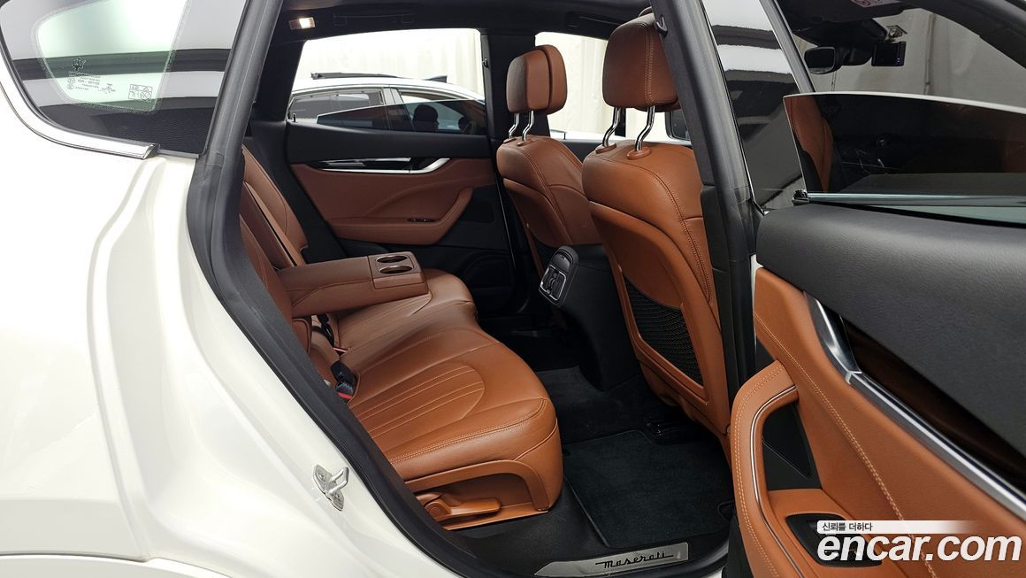 Maserati Levante 2022