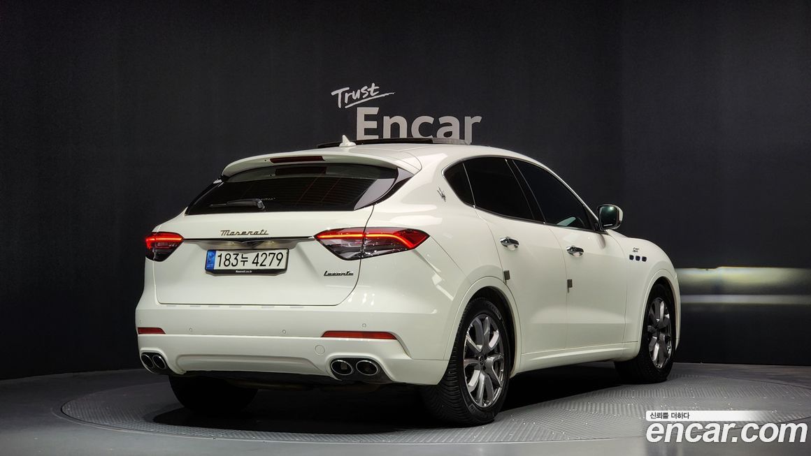 Maserati Levante 2022