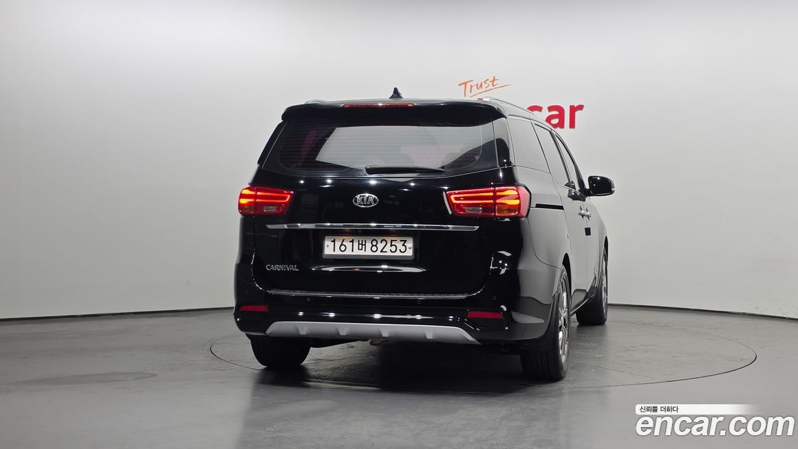 Kia Canival 2019