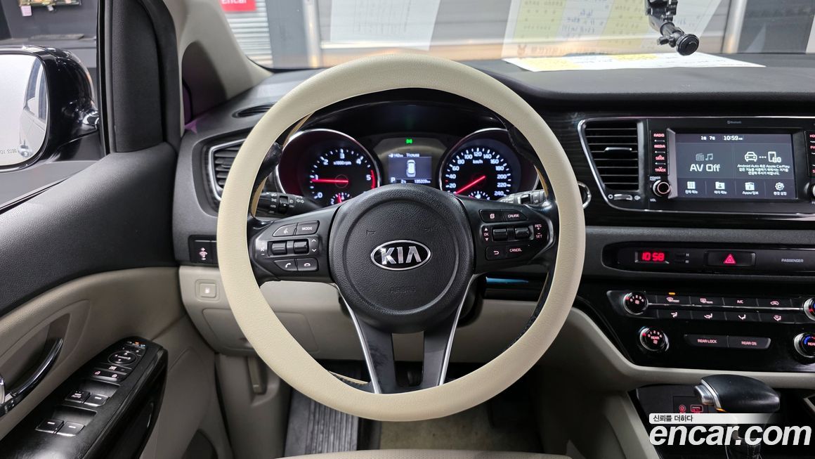 Kia Canival 2019