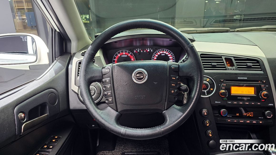 KG_Mobility_Ssangyong KORANDO 2012