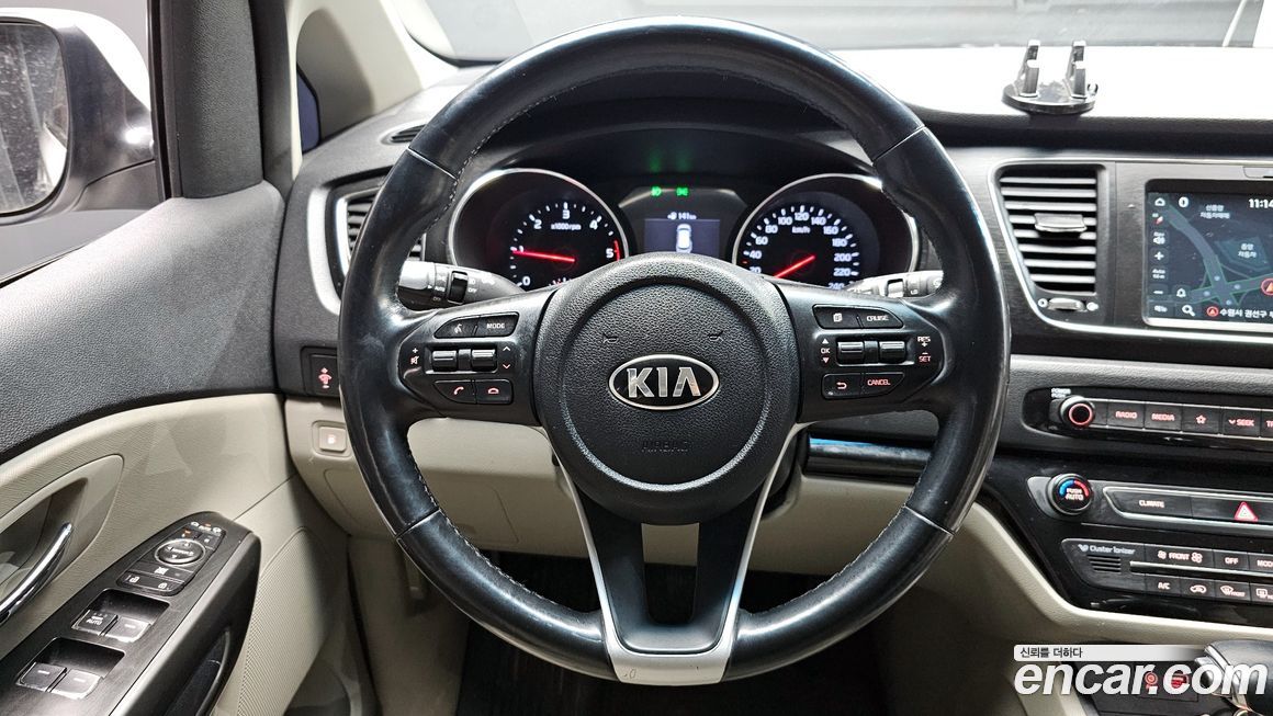 Kia Canival 2019