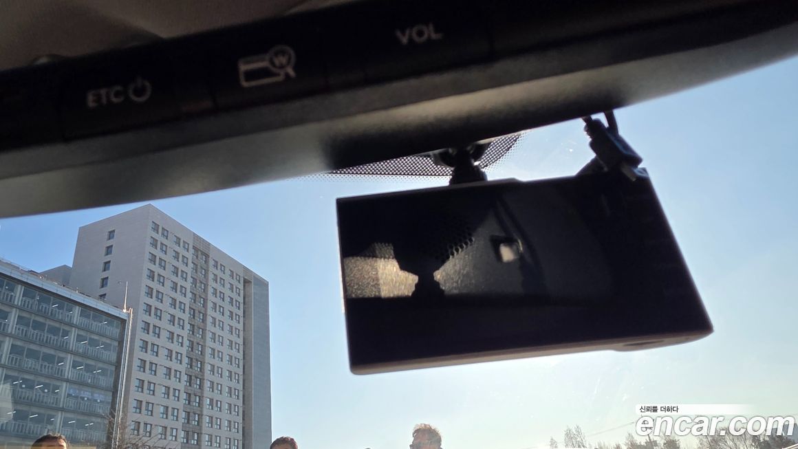 Hyundai Genesis 2012