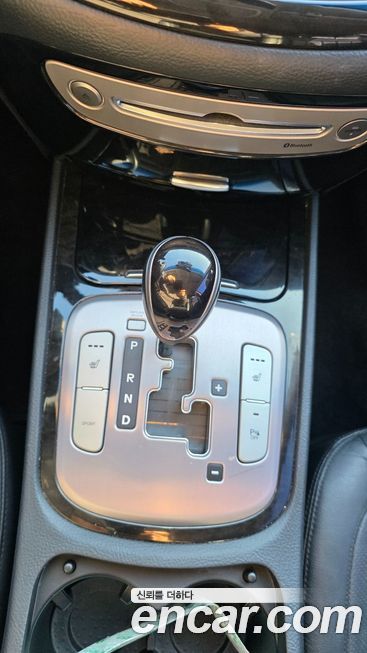 Hyundai Genesis 2012