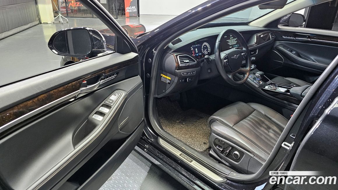 Genesis G90 2020