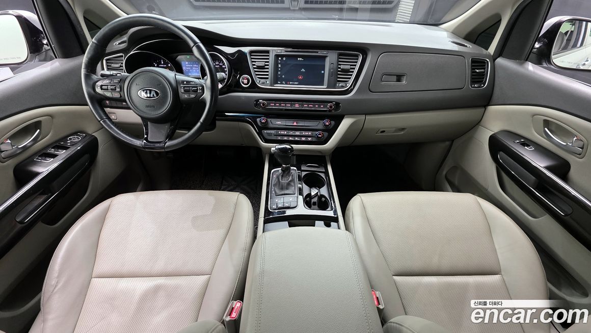 Kia Canival 2015