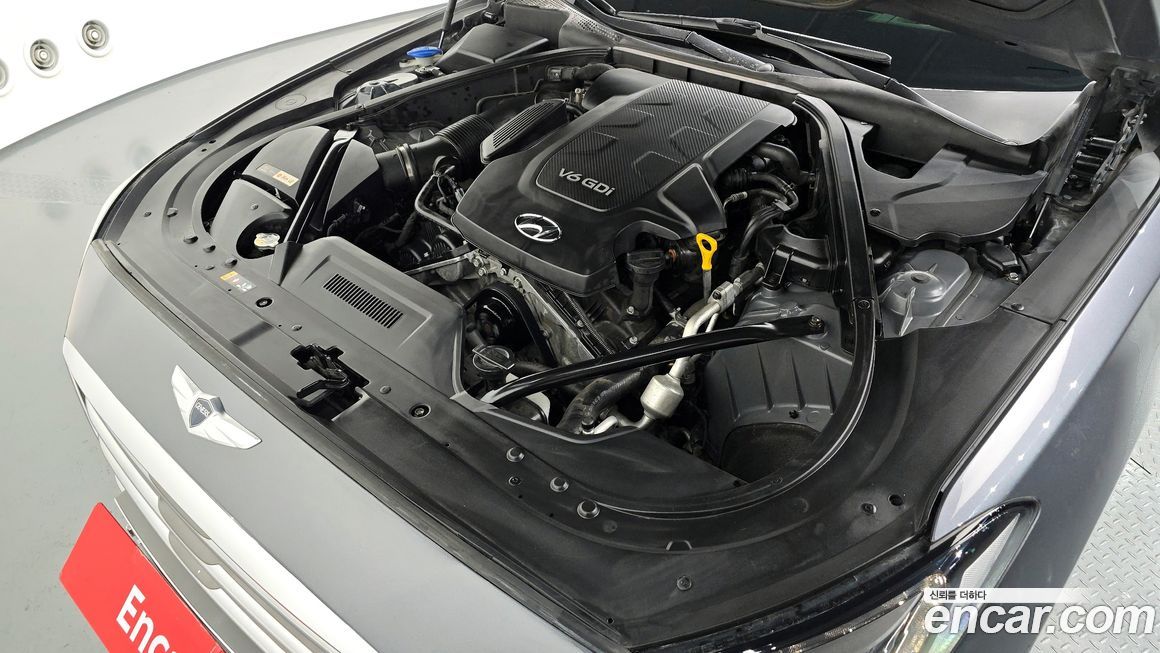 Hyundai Genesis 2016