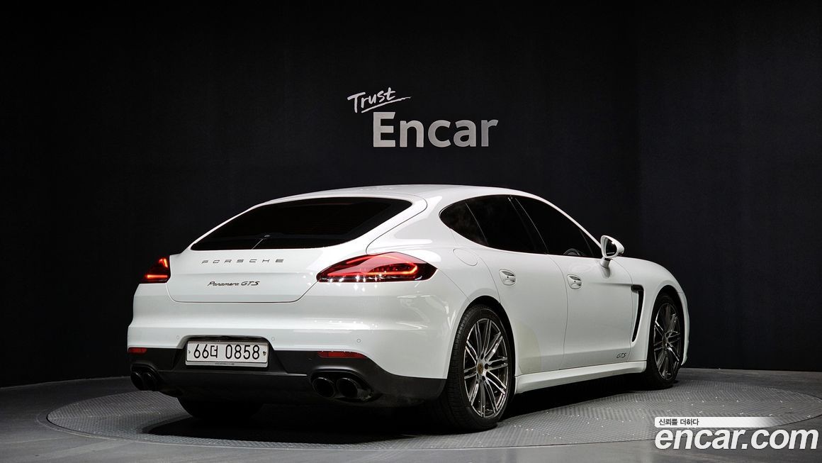 Porsche Panamera 2015