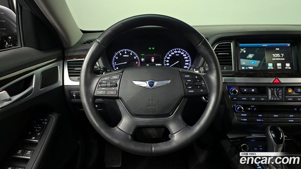 Hyundai Genesis 2016