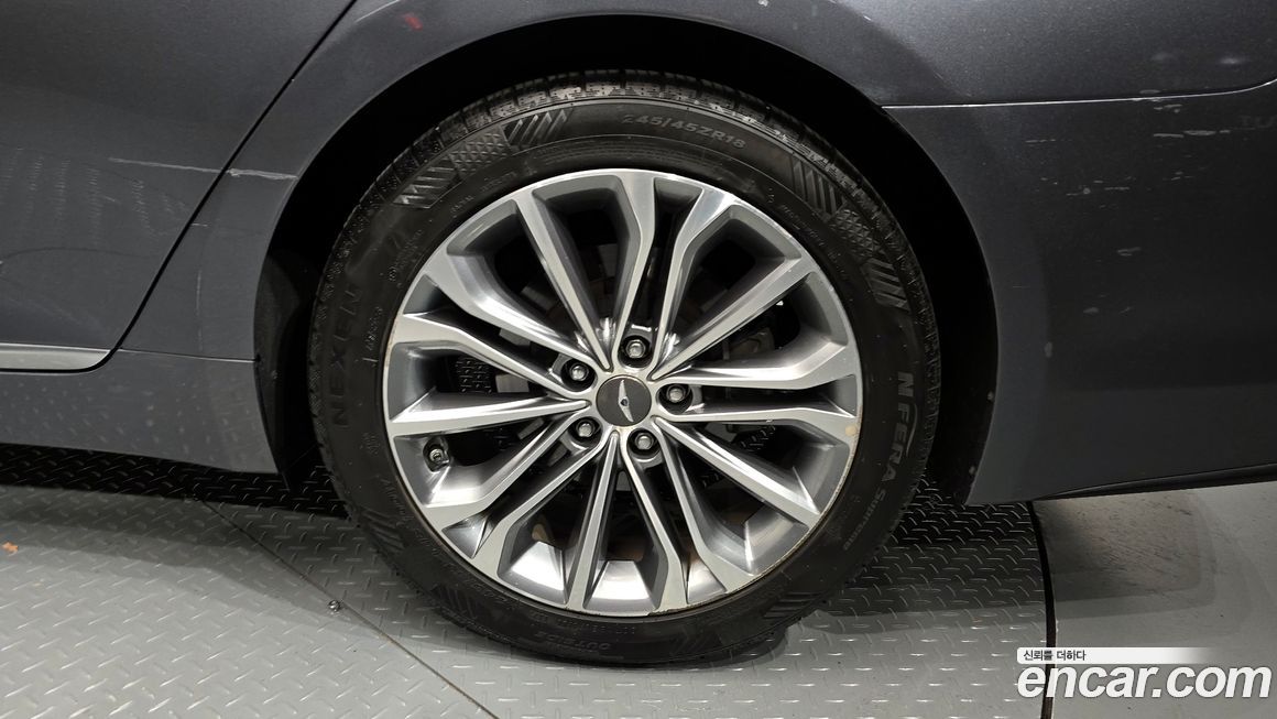 Hyundai Genesis 2016