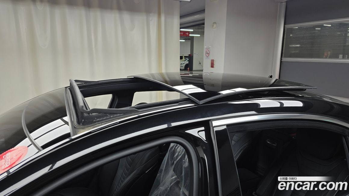 Mercedes-Benz S-Class 2020