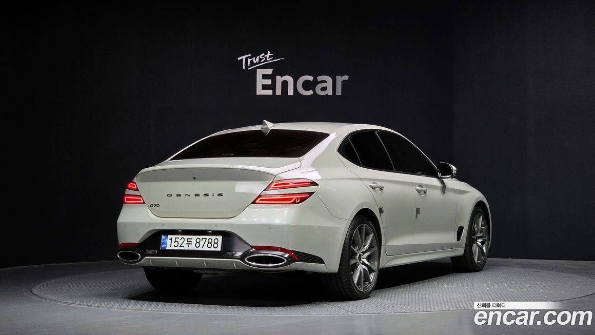 Genesis G70 2024