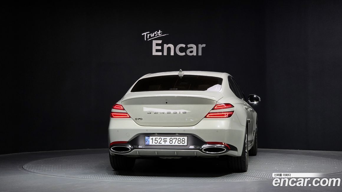 Genesis G70 2024
