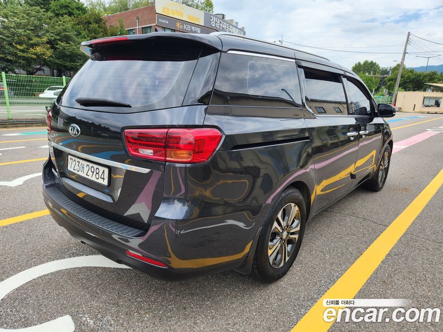 Kia Canival 2019
