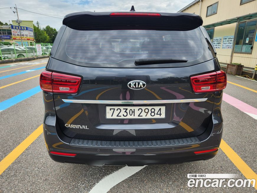 Kia Canival 2019