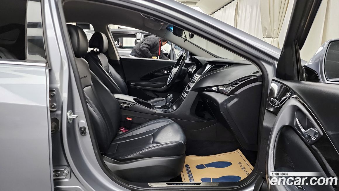 Hyundai Grandeur 2016