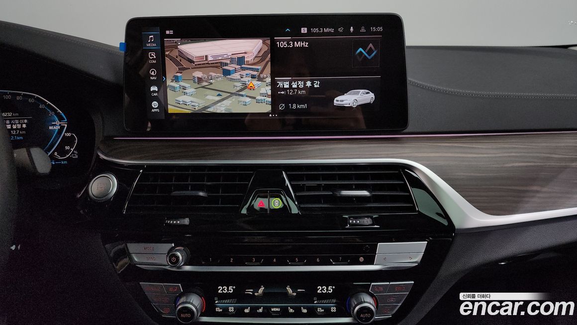 BMW 5-Series 2022