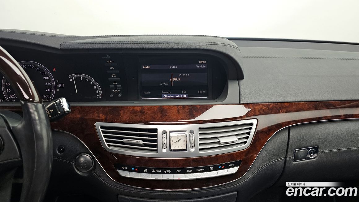 Mercedes-Benz S-Class 2007