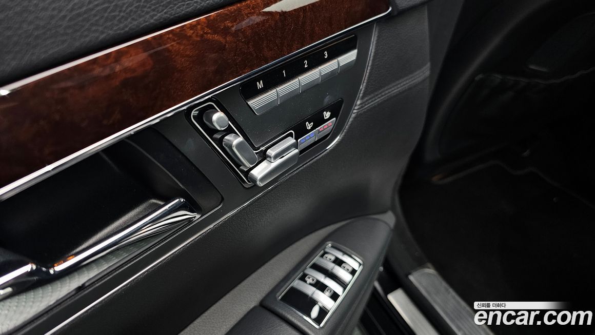 Mercedes-Benz S-Class 2007