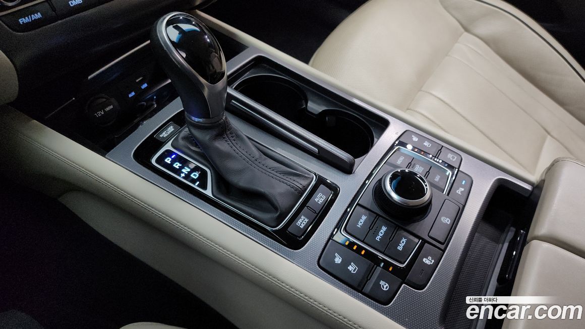 Hyundai Genesis 2016