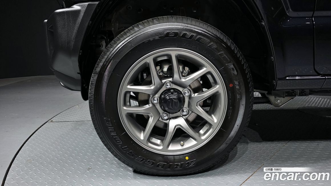 Suzuki Jimny 2025