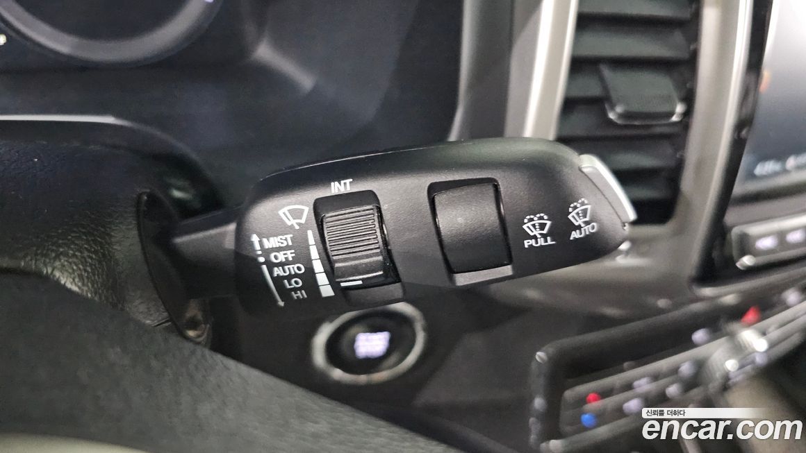 KG_Mobility_Ssangyong Rexton 2018