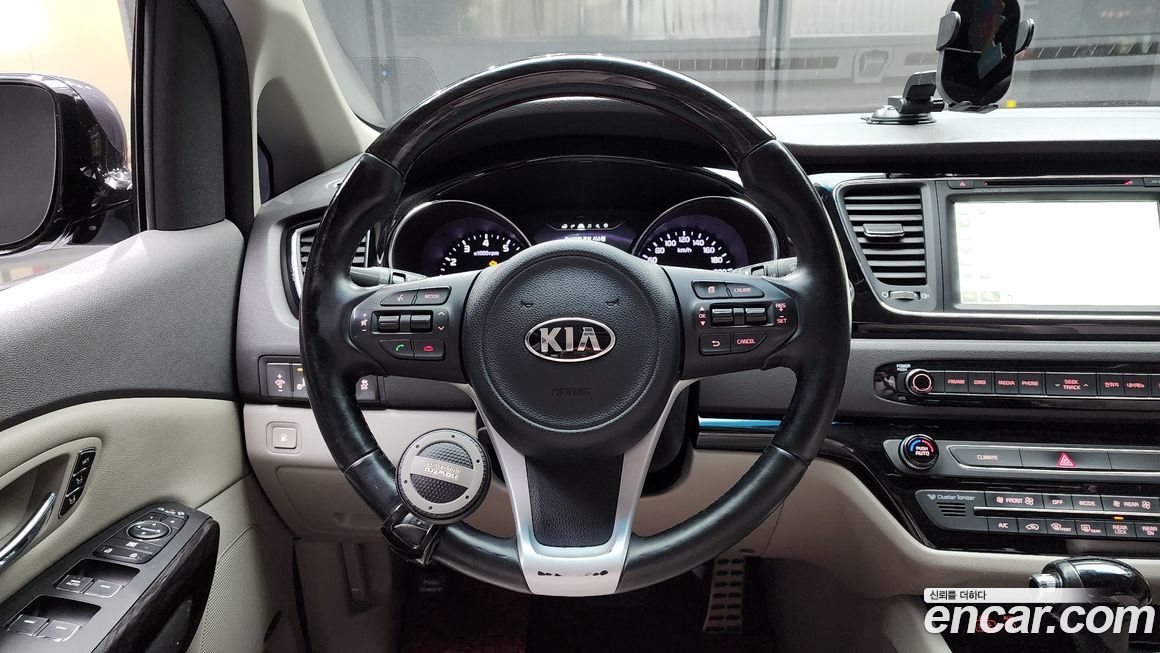Kia Canival 2016