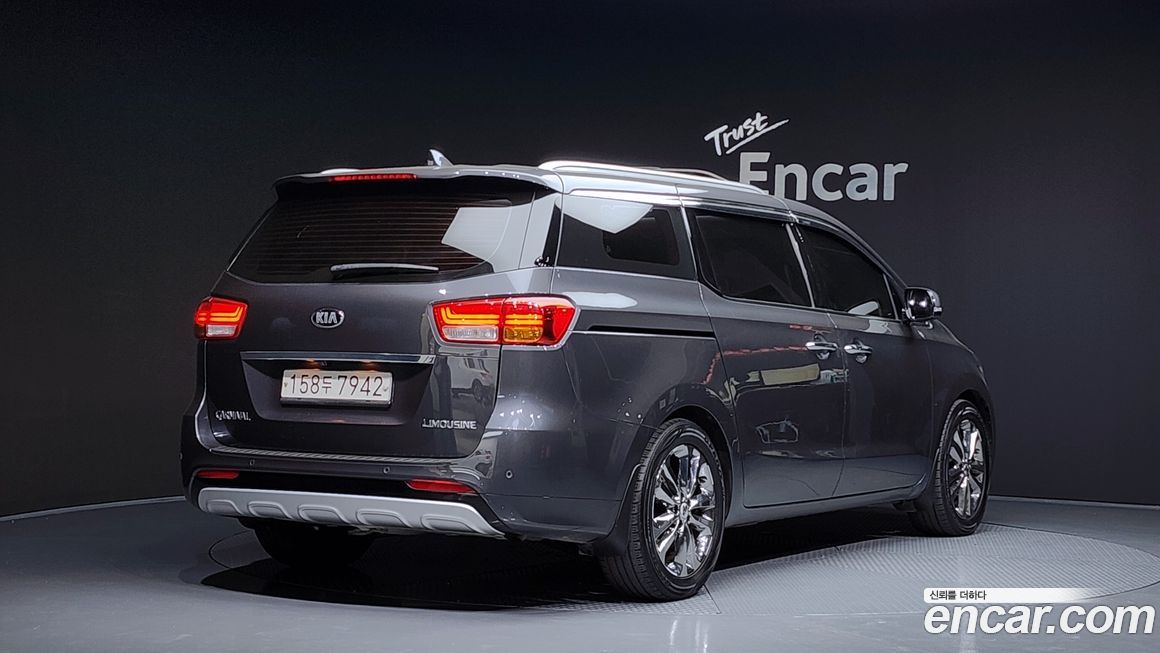 Kia Canival 2016