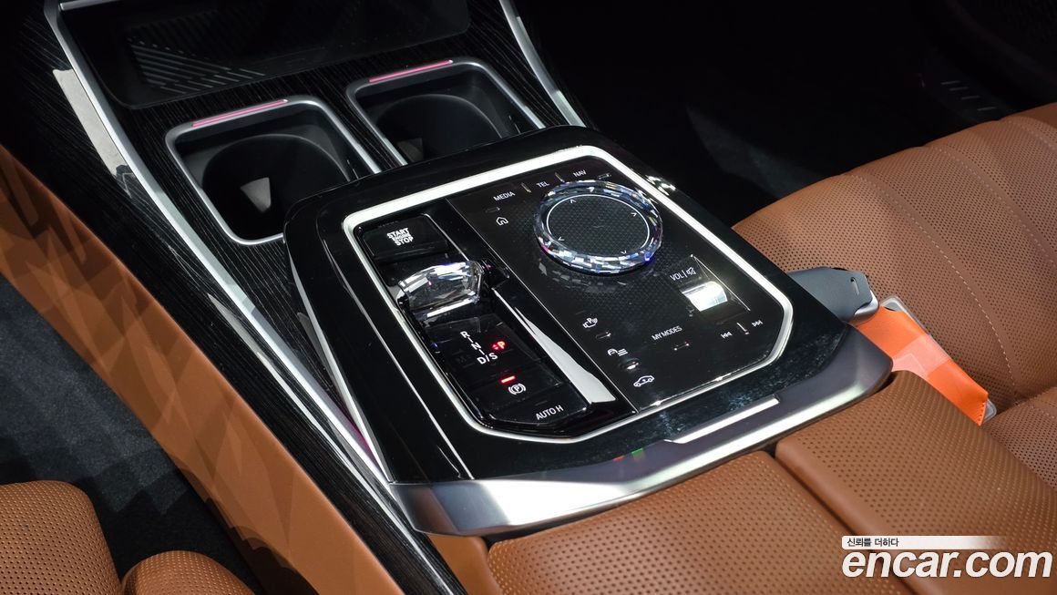 BMW 7-Series 2025