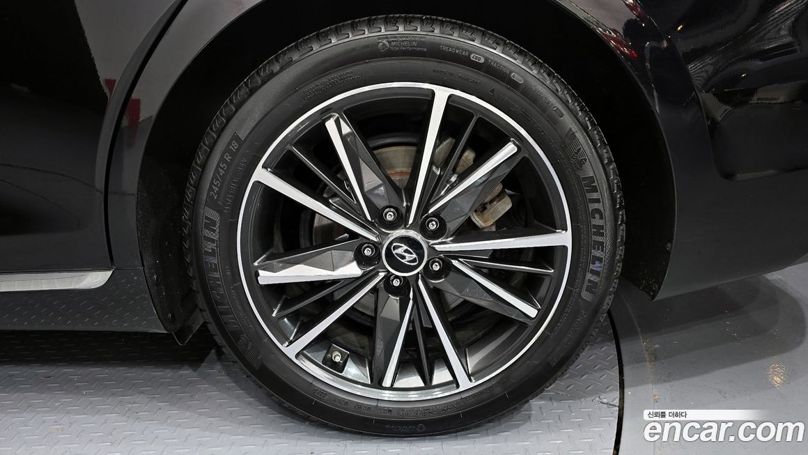 Hyundai Grandeur 2020