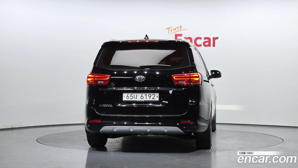 Kia Canival 2019