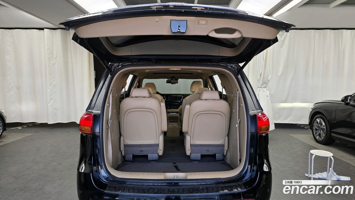 Kia Canival 2018
