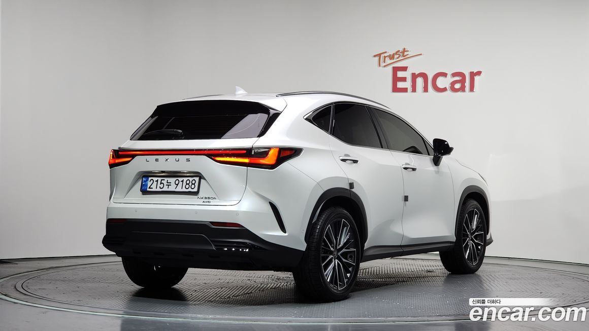 Lexus NX 2025