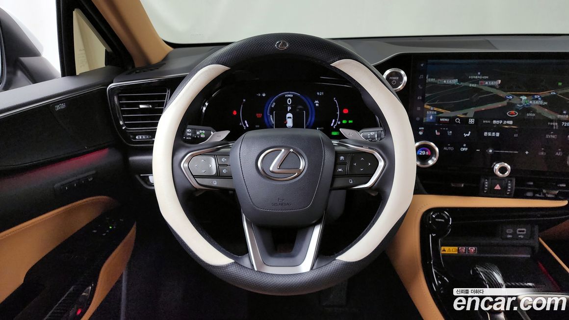 Lexus NX 2025